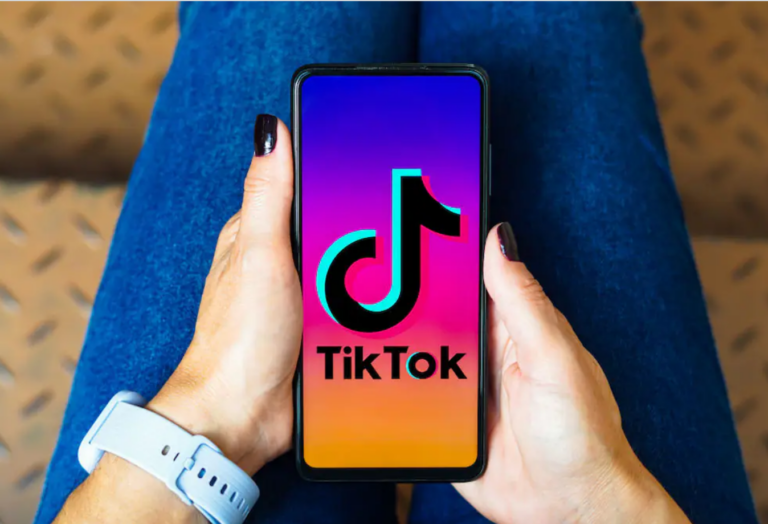 Learn how to turn off profile views on TikTok in a few simple steps and protect your privacy from unwanted visitors.